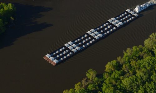 Last barge leaves St. Paul, marking end of shipping season on upper Mississippi River
