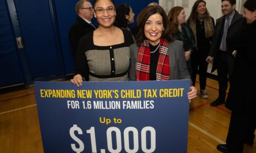 Hochul propone medidas para reducir la pobreza infantil, pero ¿serán suficientes?