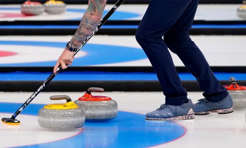 Second annual Curling Day in Minnesota offers up free demonstrations, open houses, and mini lessons