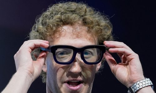 Zeynep Tufekci: Zuckerberg’s macho posturing looks a lot like cowardice