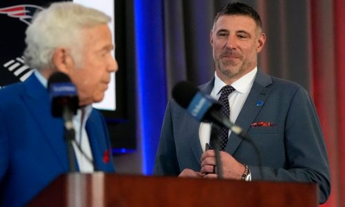 Mike Vrabel lays out goals, vision after being introduced as Patriots head coach