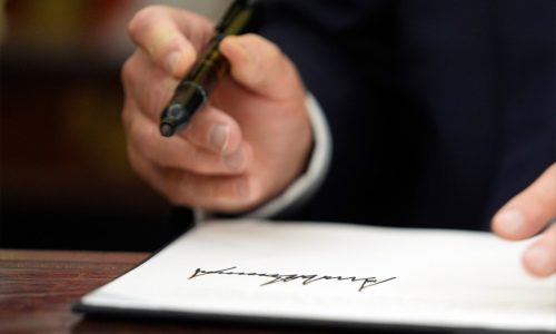 Trump signs death penalty order directing attorney general to help states get lethal injection drugs