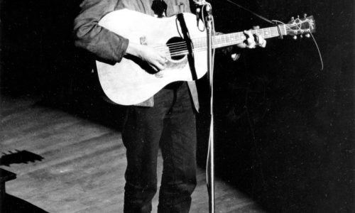 Go from ‘Complete Unknown’ to fan with this Dylan listener’s guide