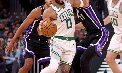Celtics blown out in fourth quarter in ugly home loss to Kings
