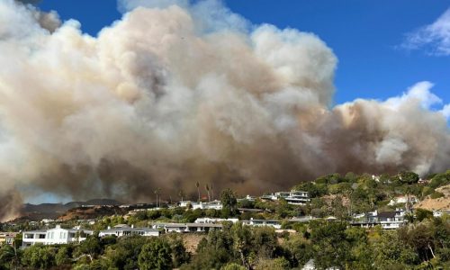 Winds picking up in Southern California and at least 2 new fires break out