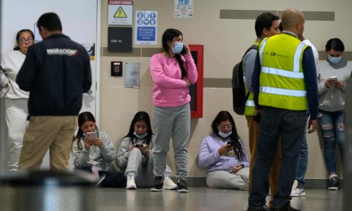 Deportation flights from the US to Colombia resume following showdown that almost led to a trade war