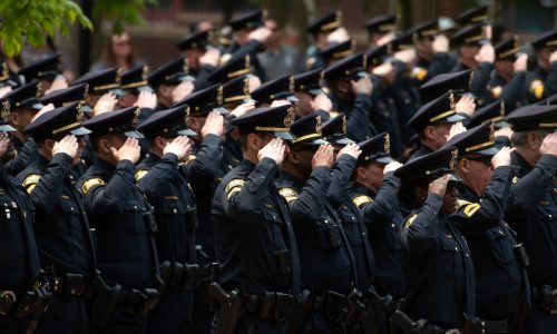 MN police association seeks class action status for lawsuit over release of undercover officers names