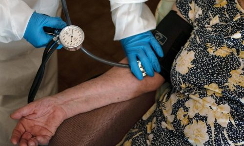 Up to 4 in 10 people could develop dementia after 55. What you can do to lower your risk