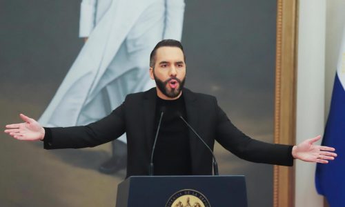 Trump administration in talks to send Venezuelan gang members to El Salvador prisons