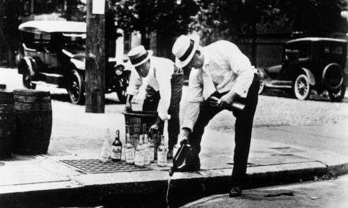 Today in History: January 17, US alcohol prohibition begins