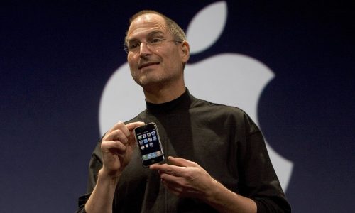 Today in History: January 9, the iPhone makes its debut