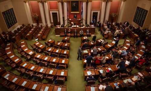Minnesota House remains stalled with little progress in DFL-GOP power struggle