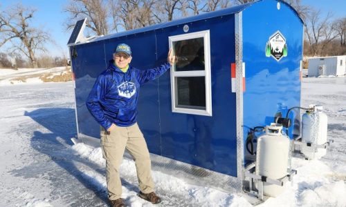 Family-friendly ice fishing house now available on Red Lake River in Crookston