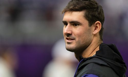 Who’s the backup quarterback for the Vikings? Could it be Daniel Jones?