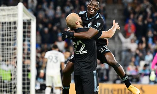 Minnesota United extends contract of Bongokuhle Hlongwane