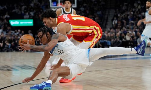 Timberwolves get beat up in ugly win over Hawks
