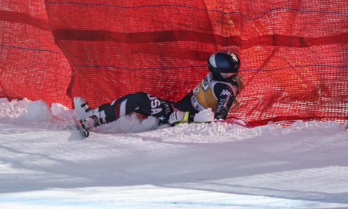 Lindsey Vonn sore, still set to race this weekend in Italy after crash in practice