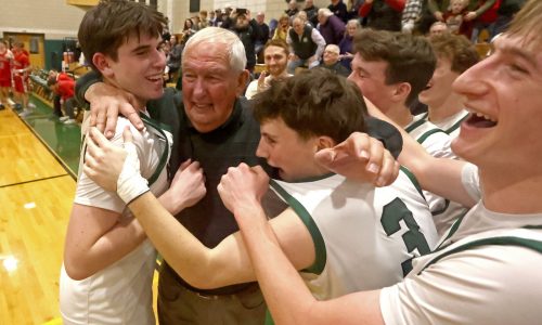 Marshfield’s Bob Fisher collects 700th career boys basketball victory