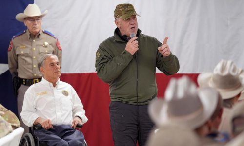 Chicago prepares for deportation arrests targeting hundreds after Trump takes office