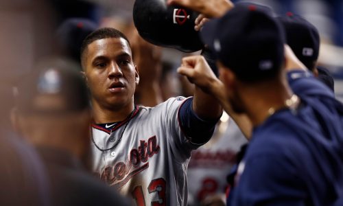 Former Twins player Ehire Adrianza returns to organization in player development role