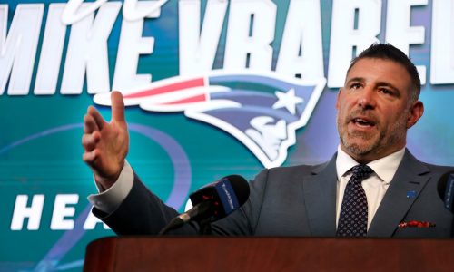 Mike Vrabel confirms ex-Patriots assistant could become new offensive coordinator