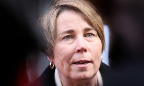 Pols & Politics: Healey’s ‘unwavering’ commitment to arriving migrants finally faltered; Kraft is watching