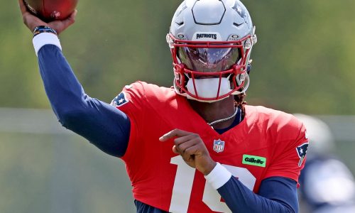 Patriots rookie QB Joe Milton takes first first-teams reps of season in practice