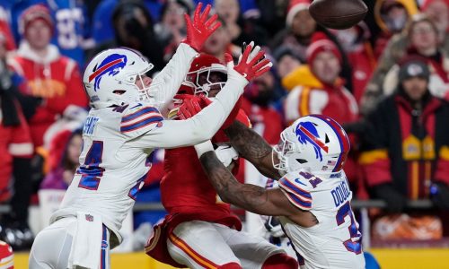 Two more close calls add to Chiefs conspiracy theory