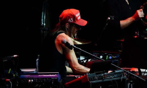 At Trump’s Rally, the Contradictions Are in the Music