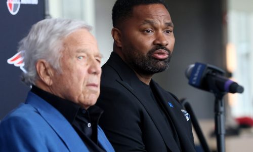 Patriots owner Robert Kraft releases statement explaining Jerod Mayo’s firing