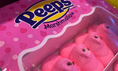 Mmm, that looks yummy! The colors we see make a difference in the food we eat