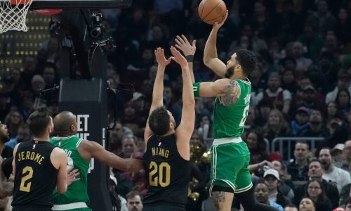 Derrick White’s big fourth quarter powers Celtics to statement win over East-leading Cavs
