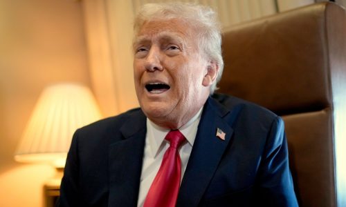 Trump says no right of return for Palestinians under his plan