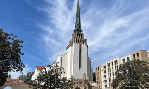 Amid fire recovery, Los Angeles welcomes – and needs – visitors