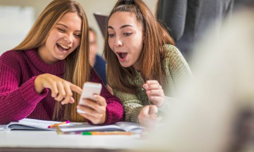 Glickman: Cell phones are distractions, not toys