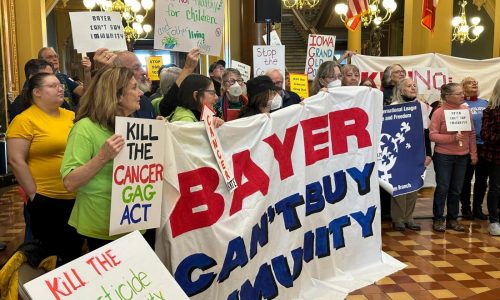 Bayer backs broadened effort to shield popular weedkiller from claims it failed to warn of cancer
