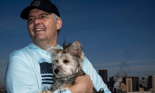 As longtime St. Paul police officer battles stage 4 cancer, community rallies around him