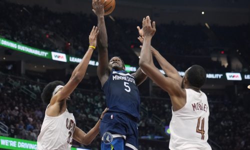 Anthony Edwards’ 44 points not enough as Timberwolves drubbed by Cleveland
