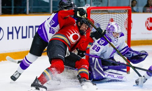 PWHL: Frost blitzed by Ottawa Charge