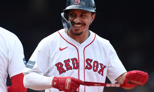 Red Sox second base contender stands out in 6-1 loss to Braves