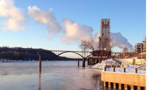 First tow of 2025 reaches Mississippi River at Hastings