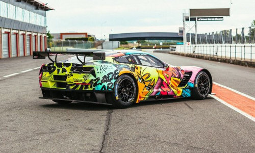 Can a Custom Airbrushed Paint Job Affect a Classic Car’s Value?