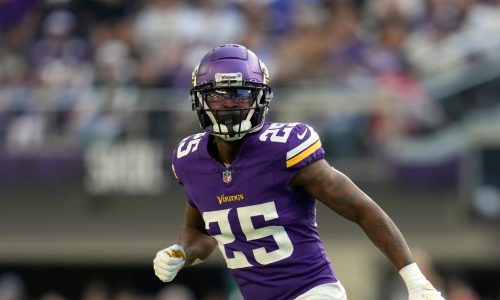 Source: Vikings agree to contract extension with safety Theo Jackson