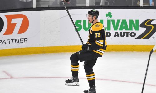 Reports: Bruins deal Charlie Coyle to Colorado