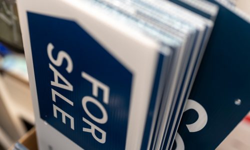 Average rate on a 30-year mortgage fell to 6.63%