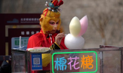 Chinese economy sends sluggish signal