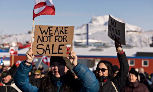 Vance’s wife and son to visit Greenland 