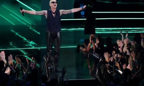 Rhino release a huge treat for David Lee Roth fans