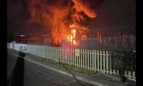 Fire shuts down London’s Heathrow Airport, disrupting travel for hundreds of thousands