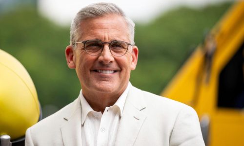 Steve Carell surprises Southern California high school students with free prom tickets